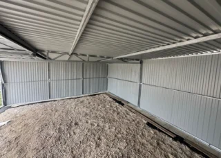 Eurostal.cz - interiér garáže, střed garáže