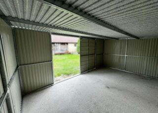 Plechová garáž, sklad 5x3m s dveřmi, široký panel RAL 6029 zelený