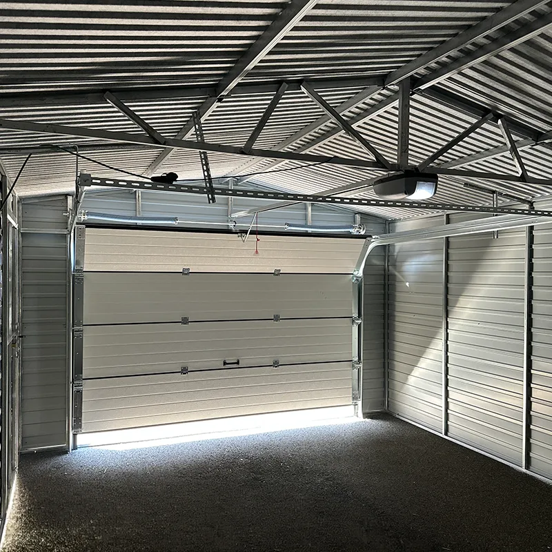 Moderní plechová garáž 4x6m s vodorovným trapézovým plechem a sekčními vraty